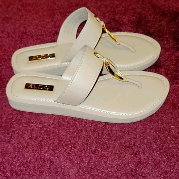 ALDO Sandals - Picture 2 of 4